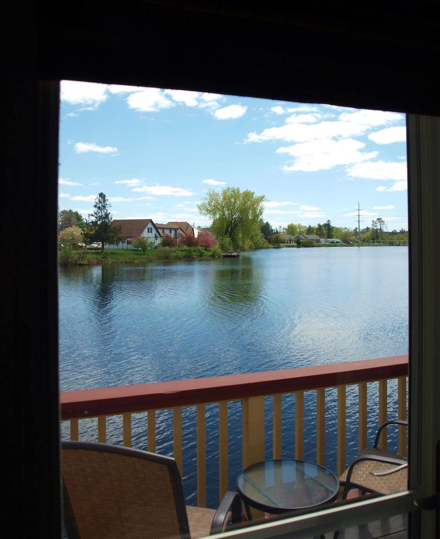 Riverside Motel Хейвард Экстерьер фото