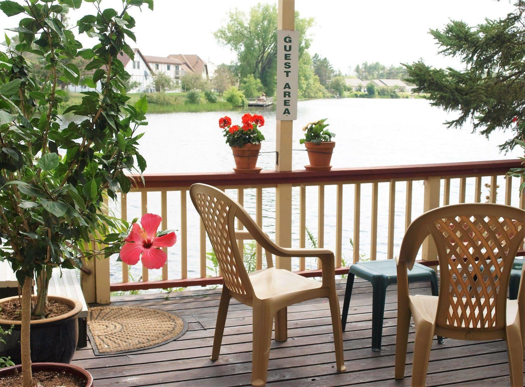 Riverside Motel Хейвард Экстерьер фото